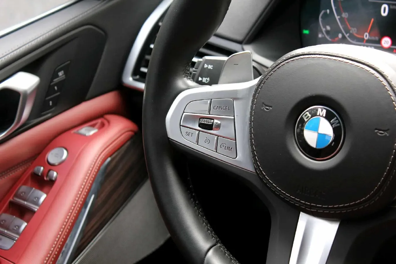 2022 BMW X5 3.0T 333HP L6 8AT,autocango,china used car exporter,china ev exporter,chinese used car exporter,chinese used ev exporter