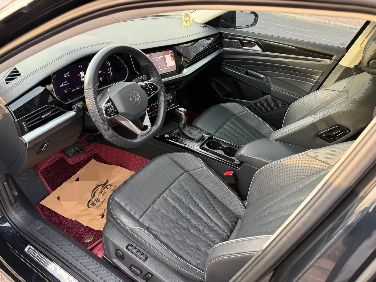 2024 Volkswagen Passat 2.0T 220HP L4 7DCT,autocango,china used car exporter,china ev exporter,chinese used car exporter,chinese used ev exporter