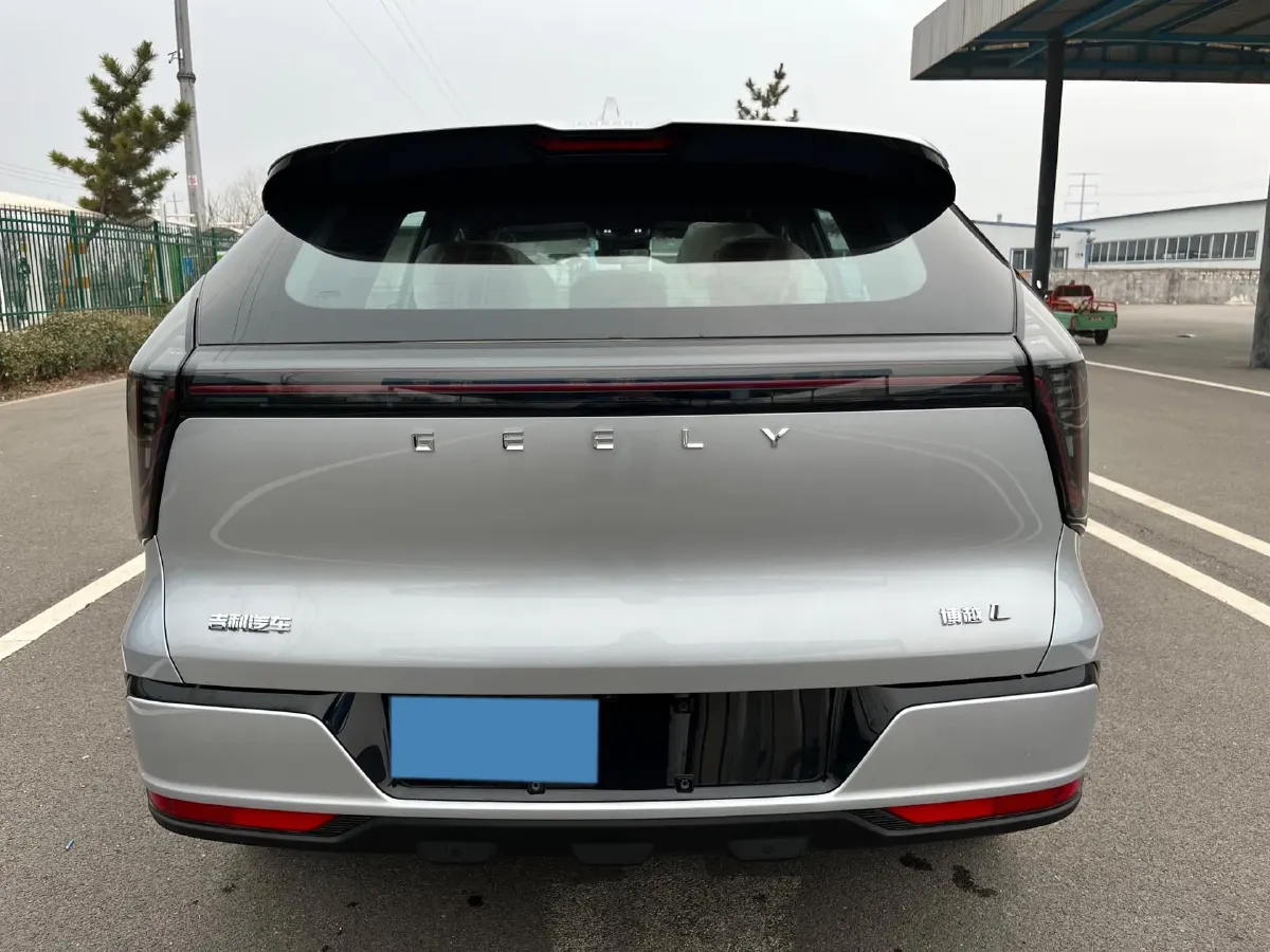 2025 Geely StarRay 1.5T 181HP L4 7DCT,autocango,china used car exporter,china ev exporter,chinese used car exporter,chinese used ev exporter