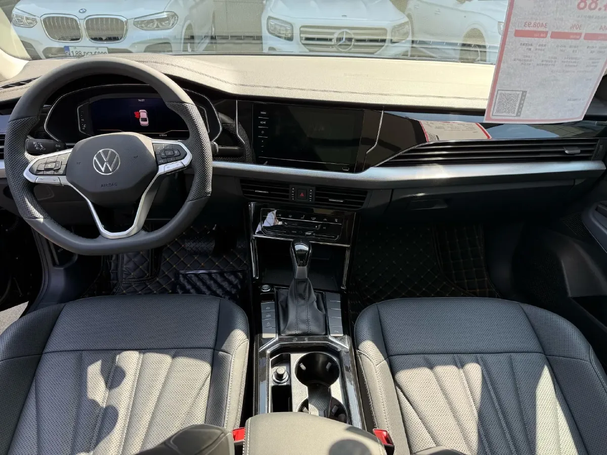 2025 Volkswagen Passat 2.0T 220HP L4 7DCT,autocango,china used car exporter,china ev exporter,chinese used car exporter,chinese used ev exporter