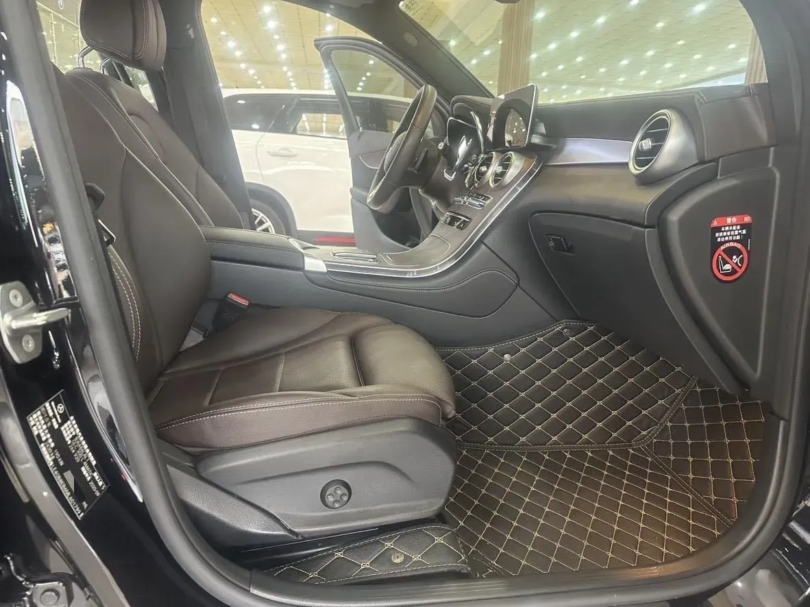 2021 Mercedes-Benz GLC Class 2.0T 258HP L4 9AT,autocango,china used car exporter,china ev exporter,chinese used car exporter,chinese used ev exporter