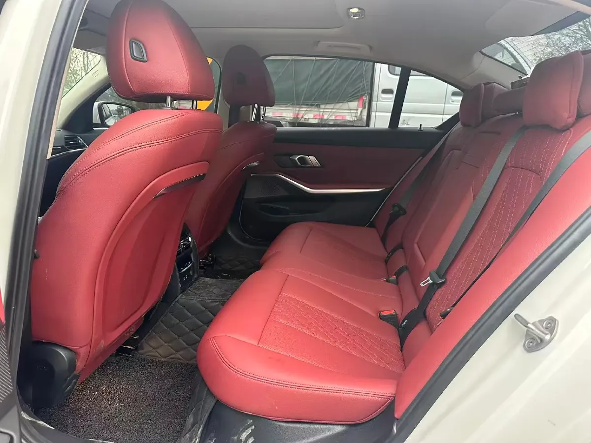 2023 BMW 3 Series 2.0T 156HP L4 8AT,autocango,china used car exporter,china ev exporter,chinese used car exporter,chinese used ev exporter