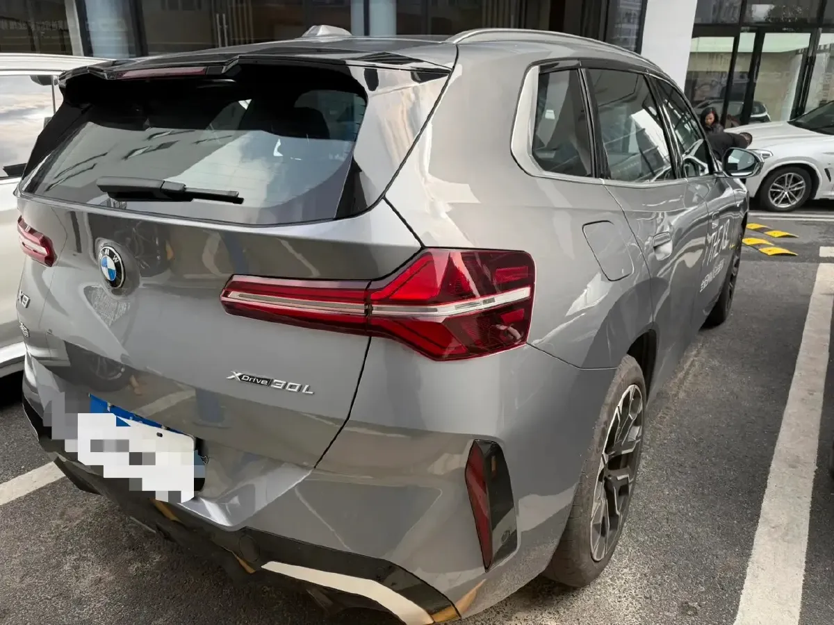 2025 BMW X3 2.0T 258HP L4 8AT,autocango,china used car exporter,china ev exporter,chinese used car exporter,chinese used ev exporter