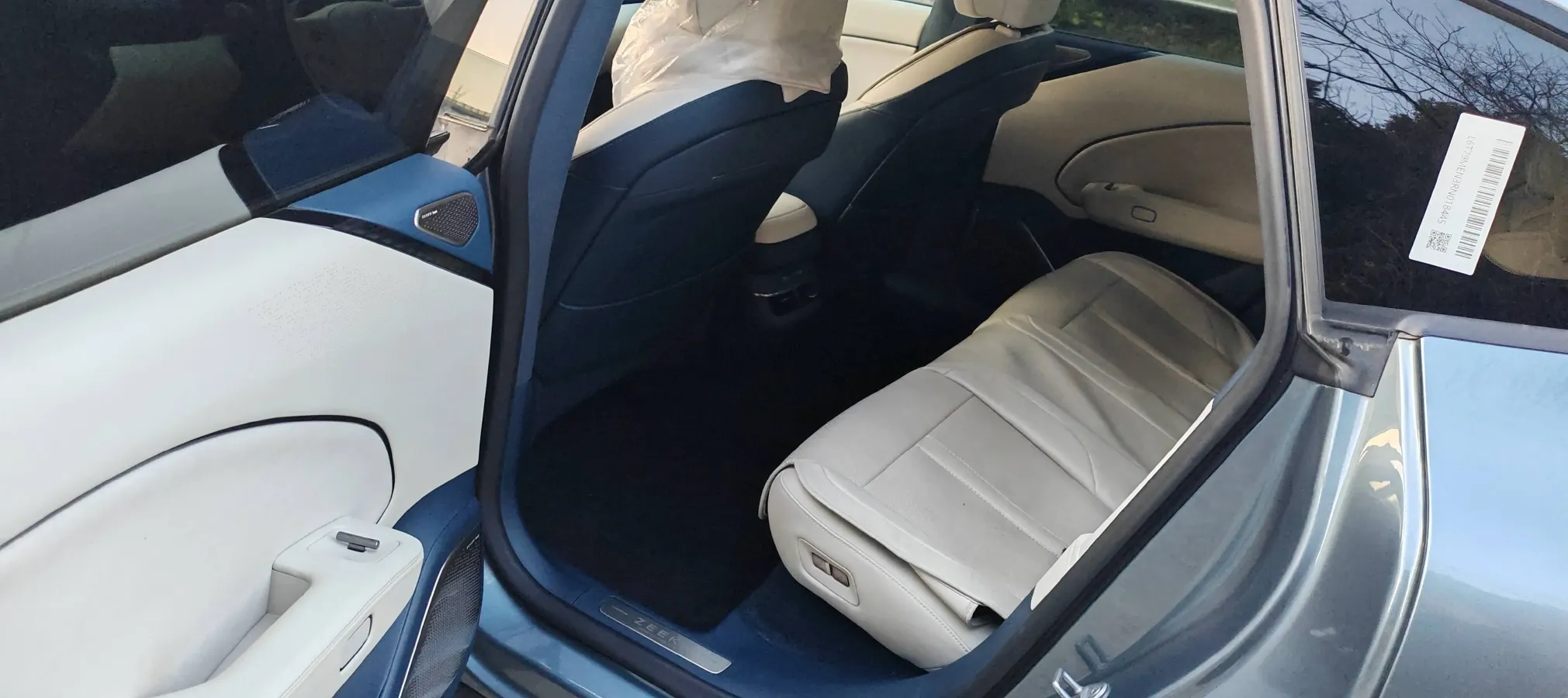 2024 Zeekr 007 BEV 75KWH,autocango,china used car exporter,china ev exporter,chinese used car exporter,chinese used ev exporter