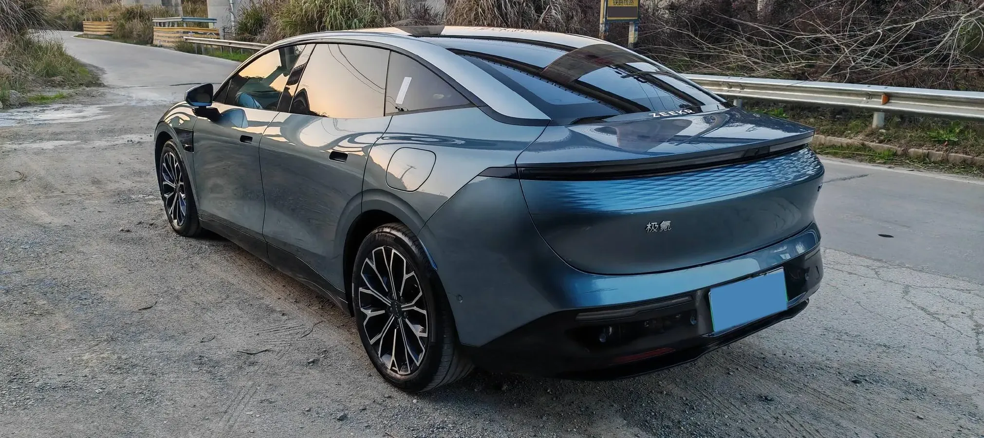 2024 Zeekr 007 BEV 75KWH,autocango,china used car exporter,china ev exporter,chinese used car exporter,chinese used ev exporter