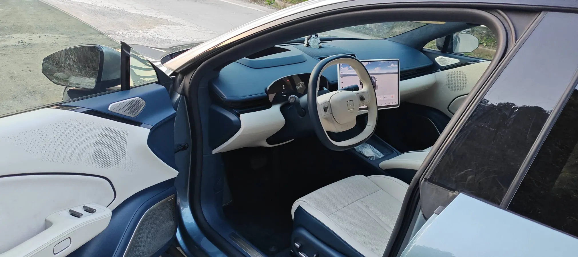 2024 Zeekr 007 BEV 75KWH,autocango,china used car exporter,china ev exporter,chinese used car exporter,chinese used ev exporter