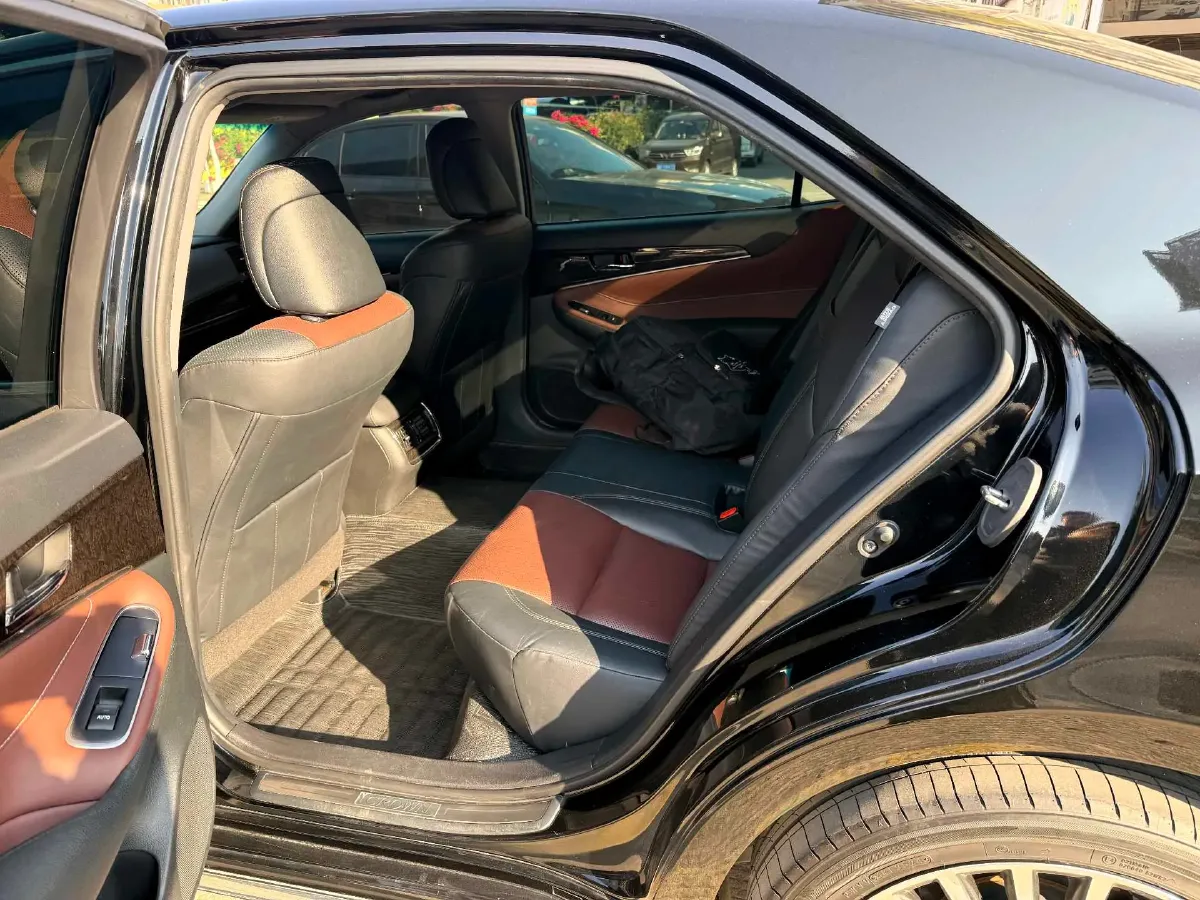 2018 Toyota Highlander 2.0T 220HP L4 6AT,autocango,china used car exporter,china ev exporter,chinese used car exporter,chinese used ev exporter