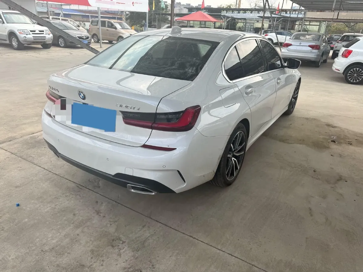 2022 BMW 3 Series 2.0T 156HP L4 8AT,autocango,china used car exporter,china ev exporter,chinese used car exporter,chinese used ev exporter