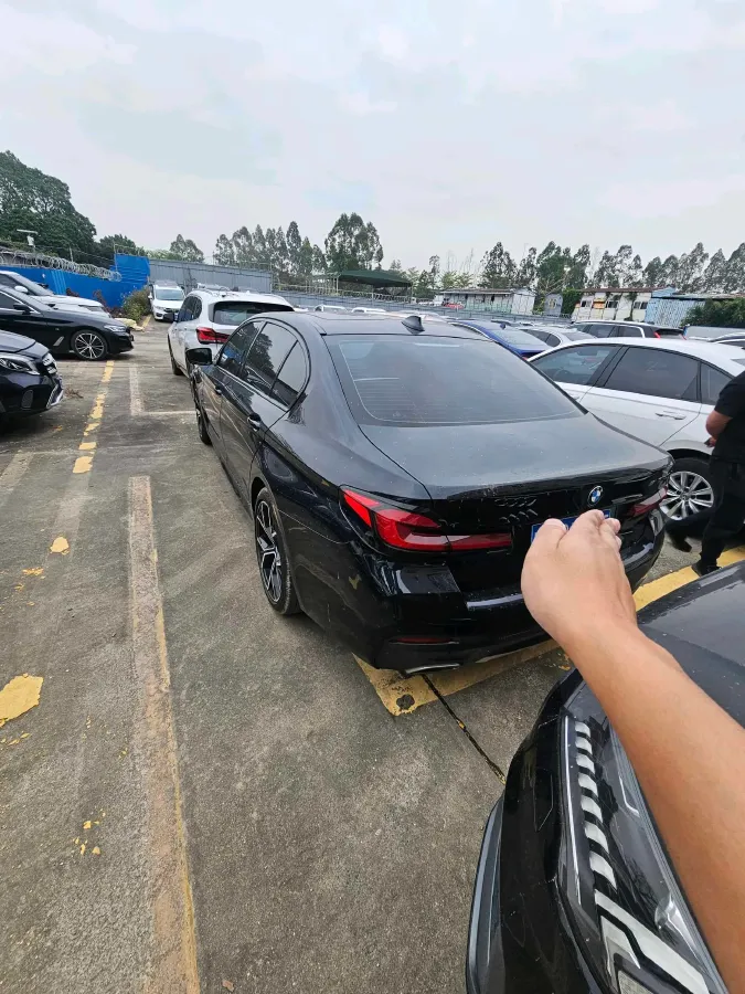 2021 BMW 5 Series 2.0T 252HP L4 8AT,autocango,china used car exporter,china ev exporter,chinese used car exporter,chinese used ev exporter