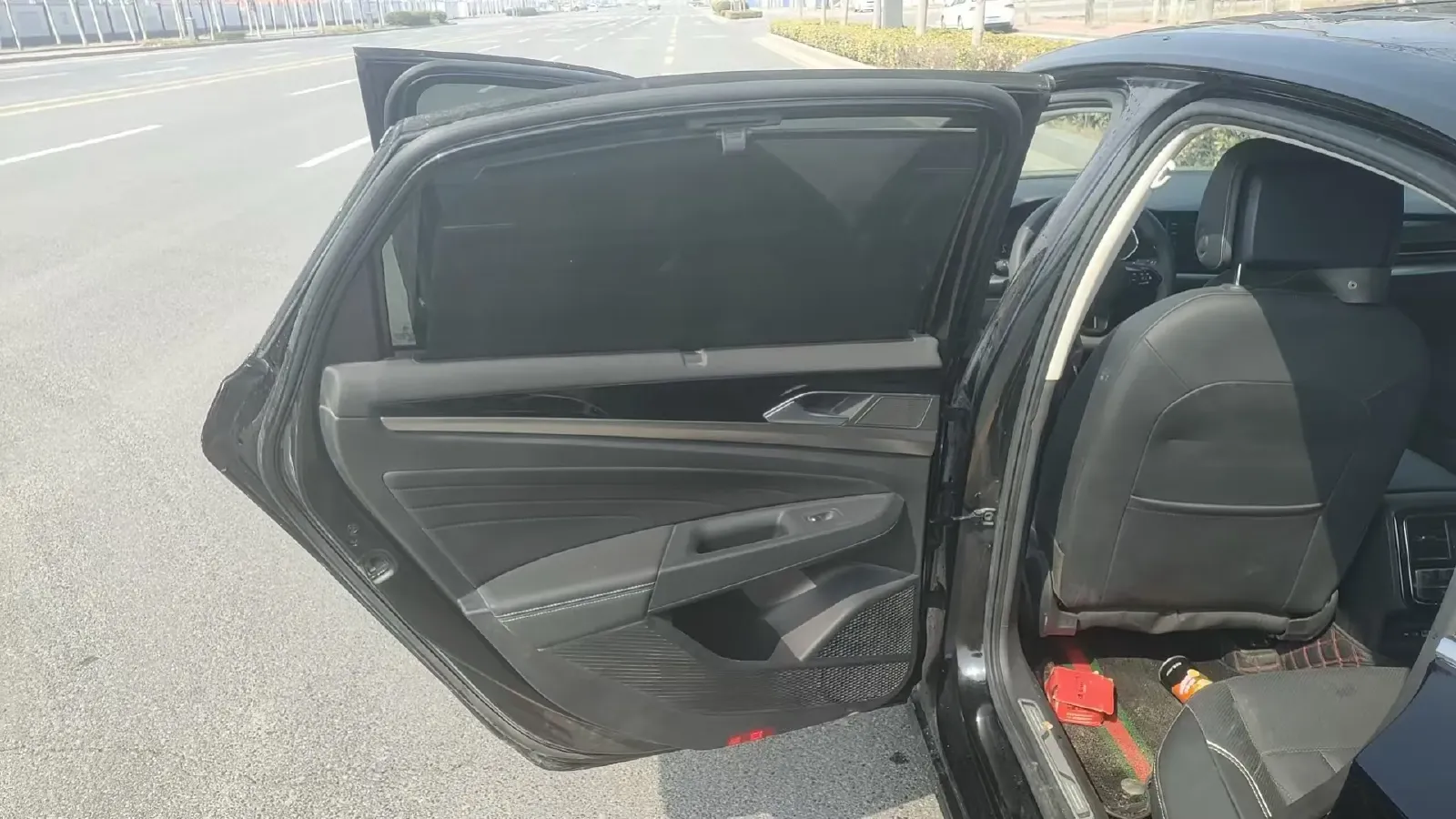 2024 Volkswagen Passat 2.0T 220HP L4 7DCT,autocango,china used car exporter,china ev exporter,chinese used car exporter,chinese used ev exporter