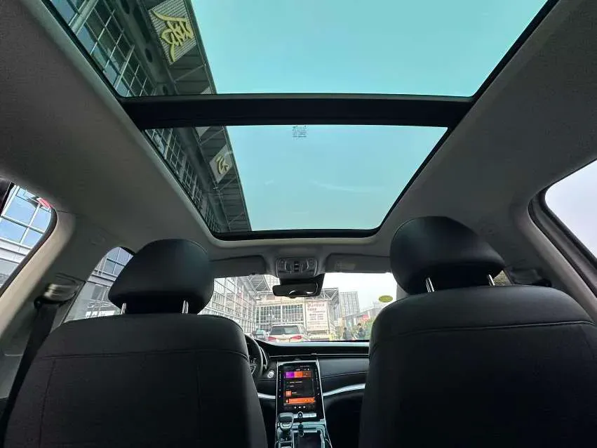 2020 Roewe RX5 eMAX 1.5T 169HP L4 AMT PHEV 16.6KWH,autocango,china used car exporter,china ev exporter,chinese used car exporter,chinese used ev exporter