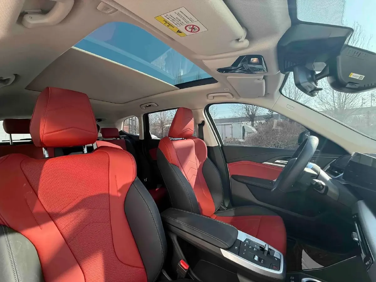 2025 BMW X1 2.0T 204HP L4 7DCT,autocango,china used car exporter,china ev exporter,chinese used car exporter,chinese used ev exporter