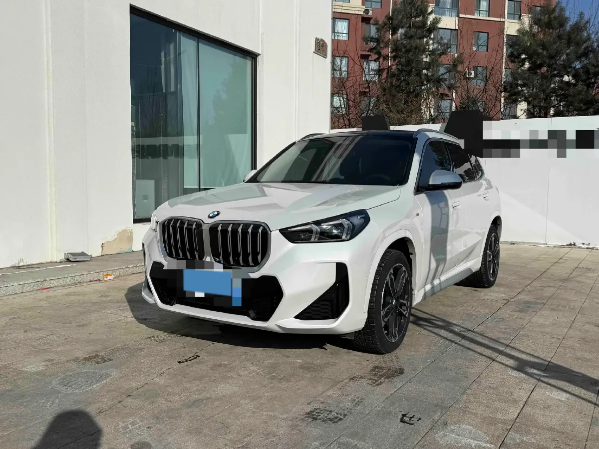 2025 BMW X1 2.0T 204HP L4 7DCT,autocango,china used car exporter,china ev exporter,chinese used car exporter,chinese used ev exporter