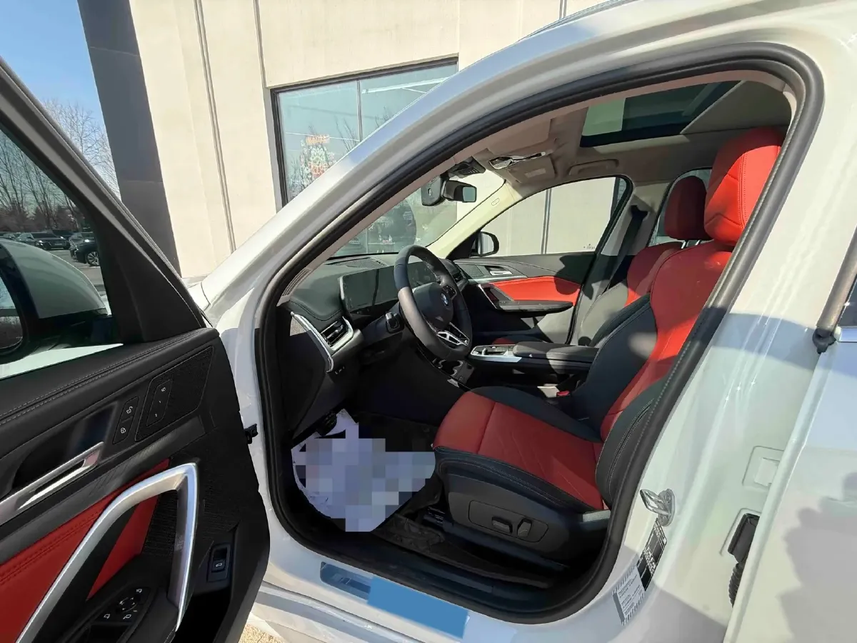 2025 BMW X1 2.0T 204HP L4 7DCT,autocango,china used car exporter,china ev exporter,chinese used car exporter,chinese used ev exporter