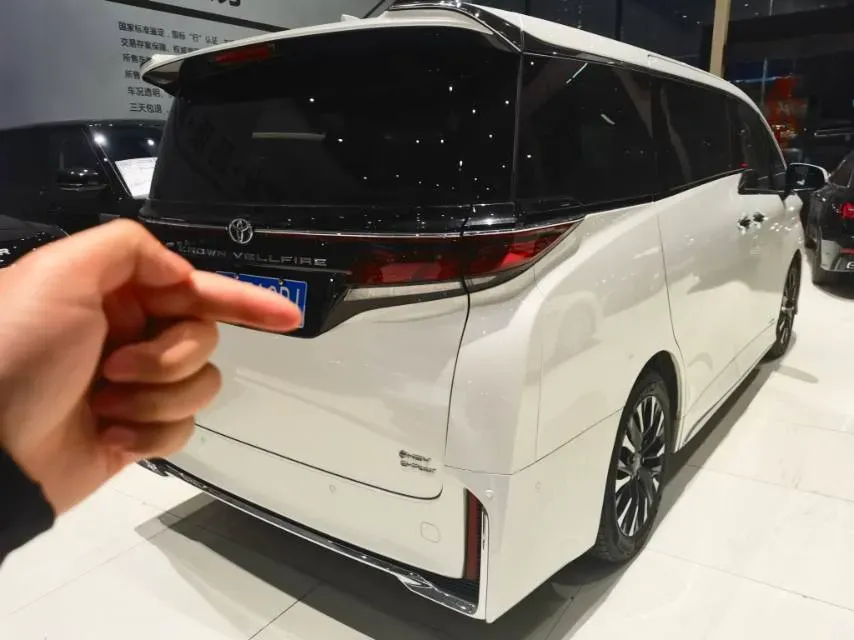 2024 Toyota Vellfire 2.5L 190HP L4 E-CVT Hybrid,autocango,china used car exporter,china ev exporter,chinese used car exporter,chinese used ev exporter