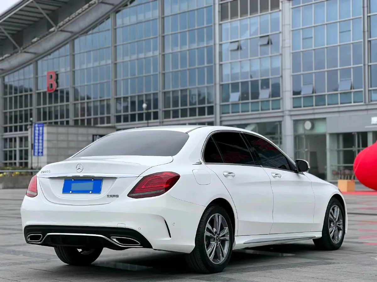 2021 Mercedes-Benz C Class 1.5T 156HP L4 9AT,autocango,china used car exporter,china ev exporter,chinese used car exporter,chinese used ev exporter