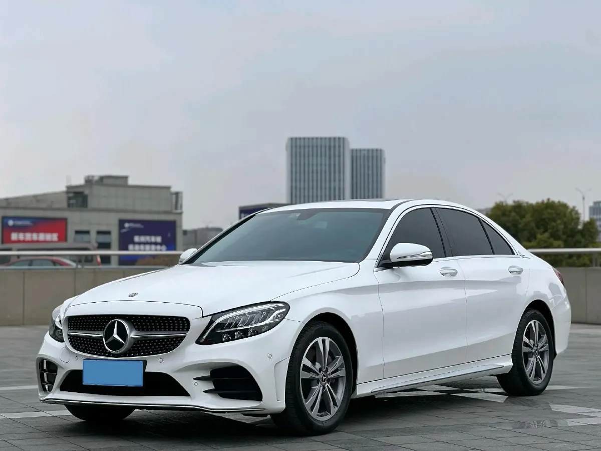 2021 Mercedes-Benz C Class 1.5T 156HP L4 9AT,autocango,china used car exporter,china ev exporter,chinese used car exporter,chinese used ev exporter