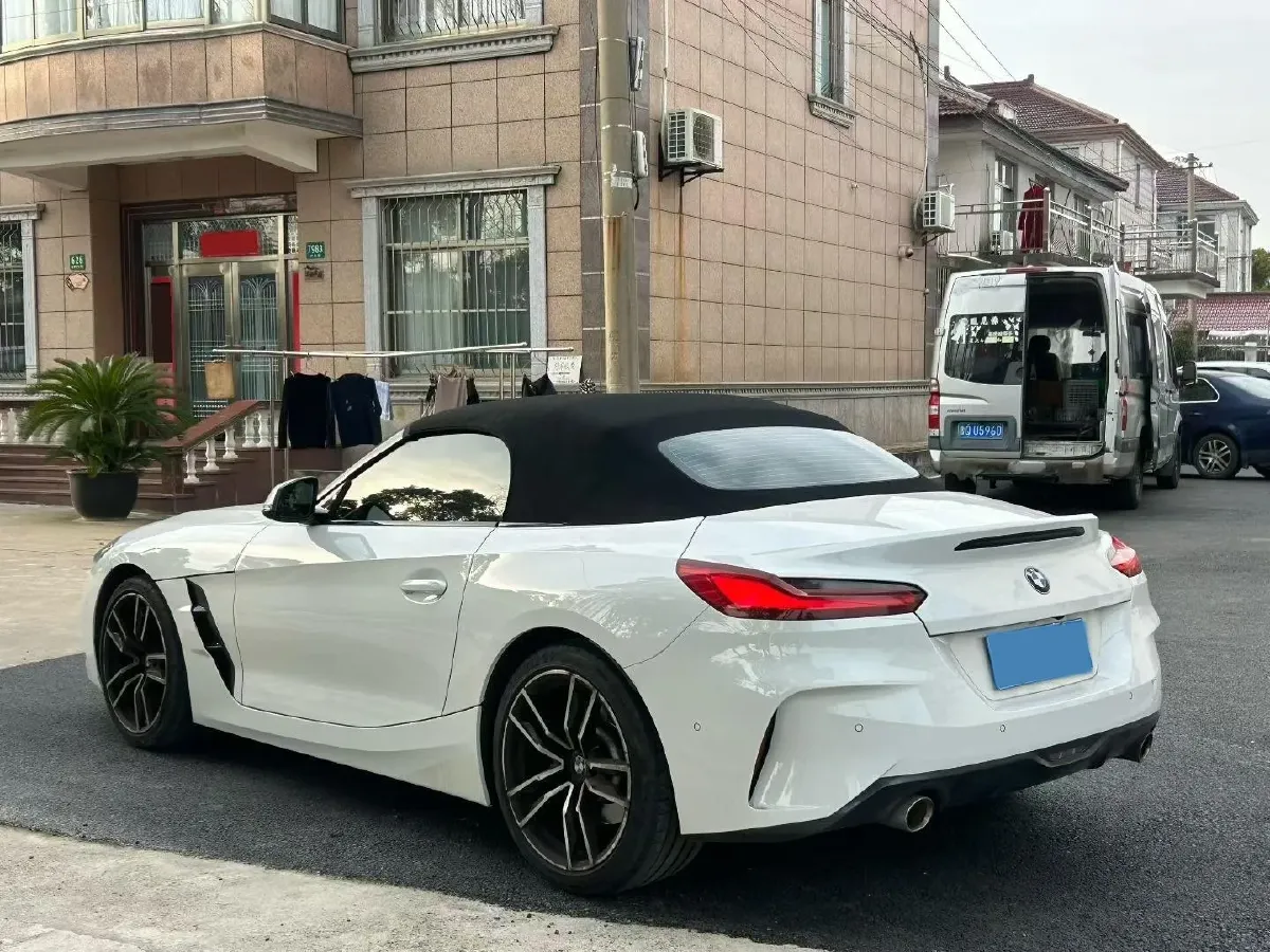 2023 BMW Z4 2.0T 197HP L4 8AT,autocango,china used car exporter,china ev exporter,chinese used car exporter,chinese used ev exporter