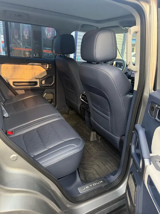 2024 Jetour ShanHai TravellerC-DM 1.5T 156HP L4 3DHT PHEV 43.24KWH,autocango,china used car exporter,china ev exporter,chinese used car exporter,chinese used ev exporter