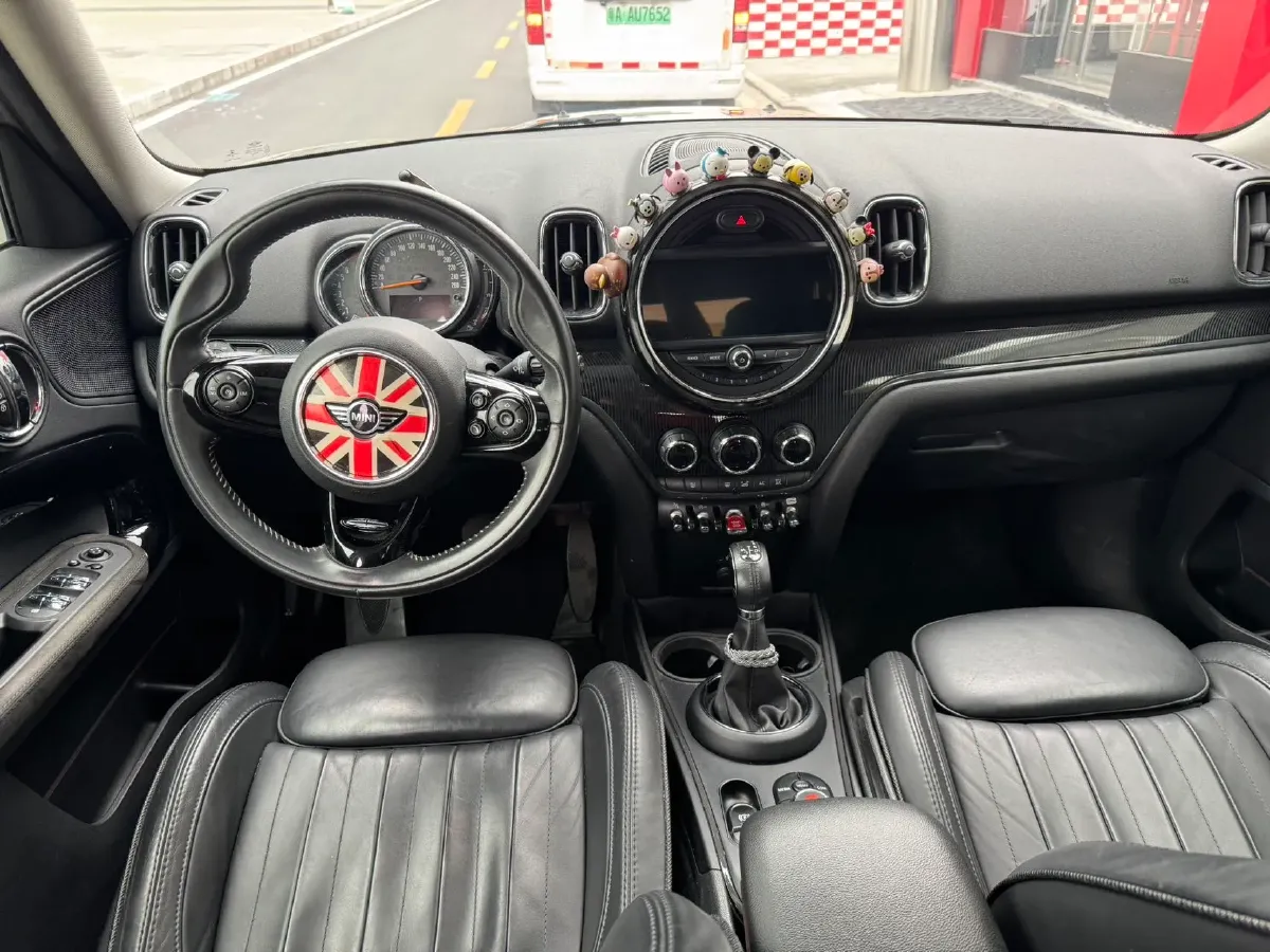 2018 Jaguar XEL 2.0T 200HP L4 8AT,autocango,china used car exporter,china ev exporter,chinese used car exporter,chinese used ev exporter