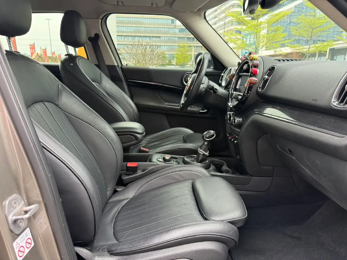 2018 Jaguar XEL 2.0T 200HP L4 8AT,autocango,china used car exporter,china ev exporter,chinese used car exporter,chinese used ev exporter