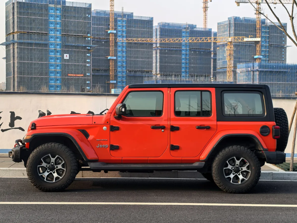 2019 Jeep Wrangler 2.0T 266HP L4 8AT,autocango,china used car exporter,china ev exporter,chinese used car exporter,chinese used ev exporter