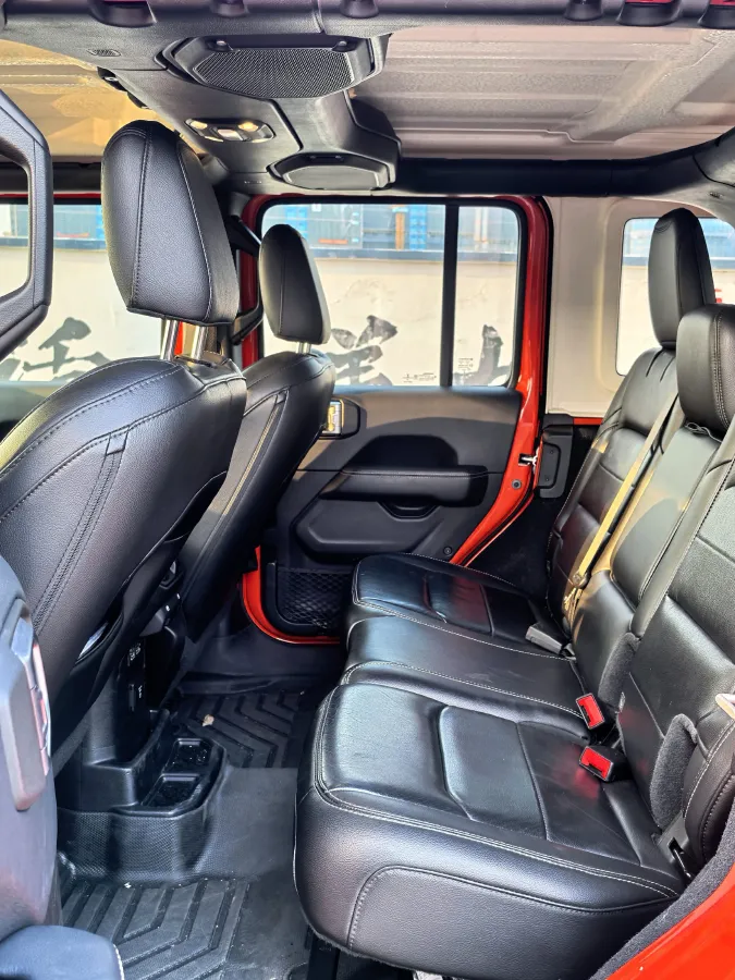 2019 Jeep Wrangler 2.0T 266HP L4 8AT,autocango,china used car exporter,china ev exporter,chinese used car exporter,chinese used ev exporter