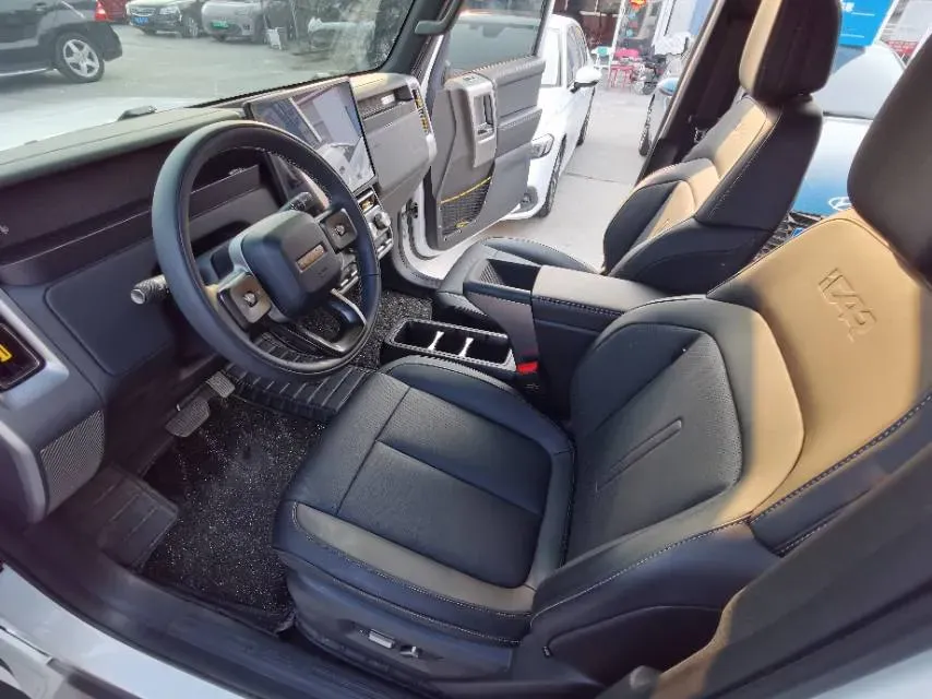 2025 Yufeng Auto Golden Warehouse BEV,autocango,china used car exporter,china ev exporter,chinese used car exporter,chinese used ev exporter