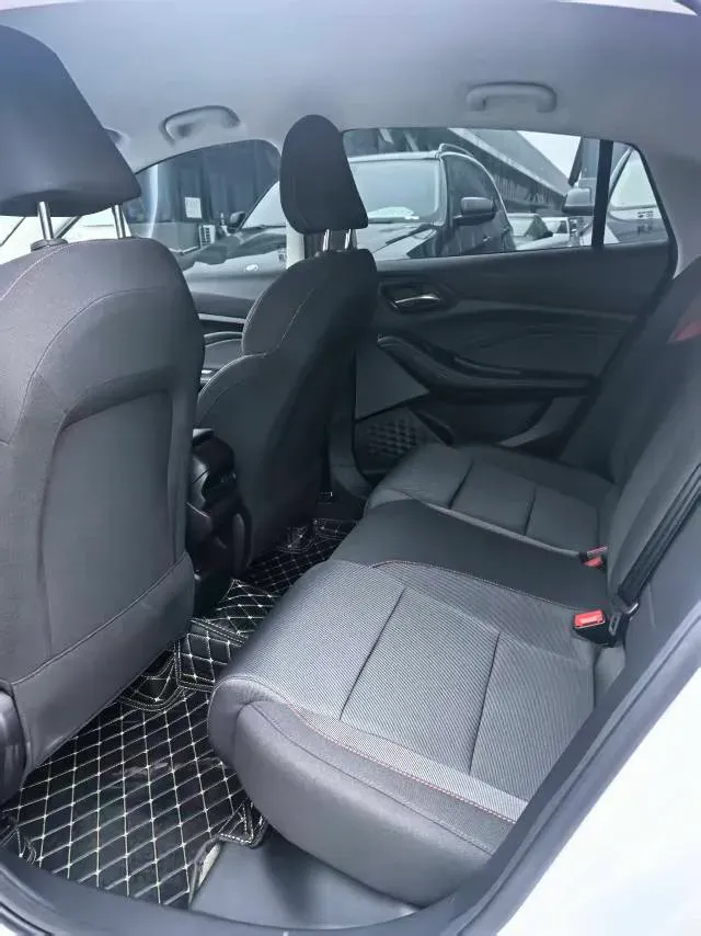 2023 MG 5 1.5L 129HP L4 5MT,autocango,china used car exporter,china ev exporter,chinese used car exporter,chinese used ev exporter