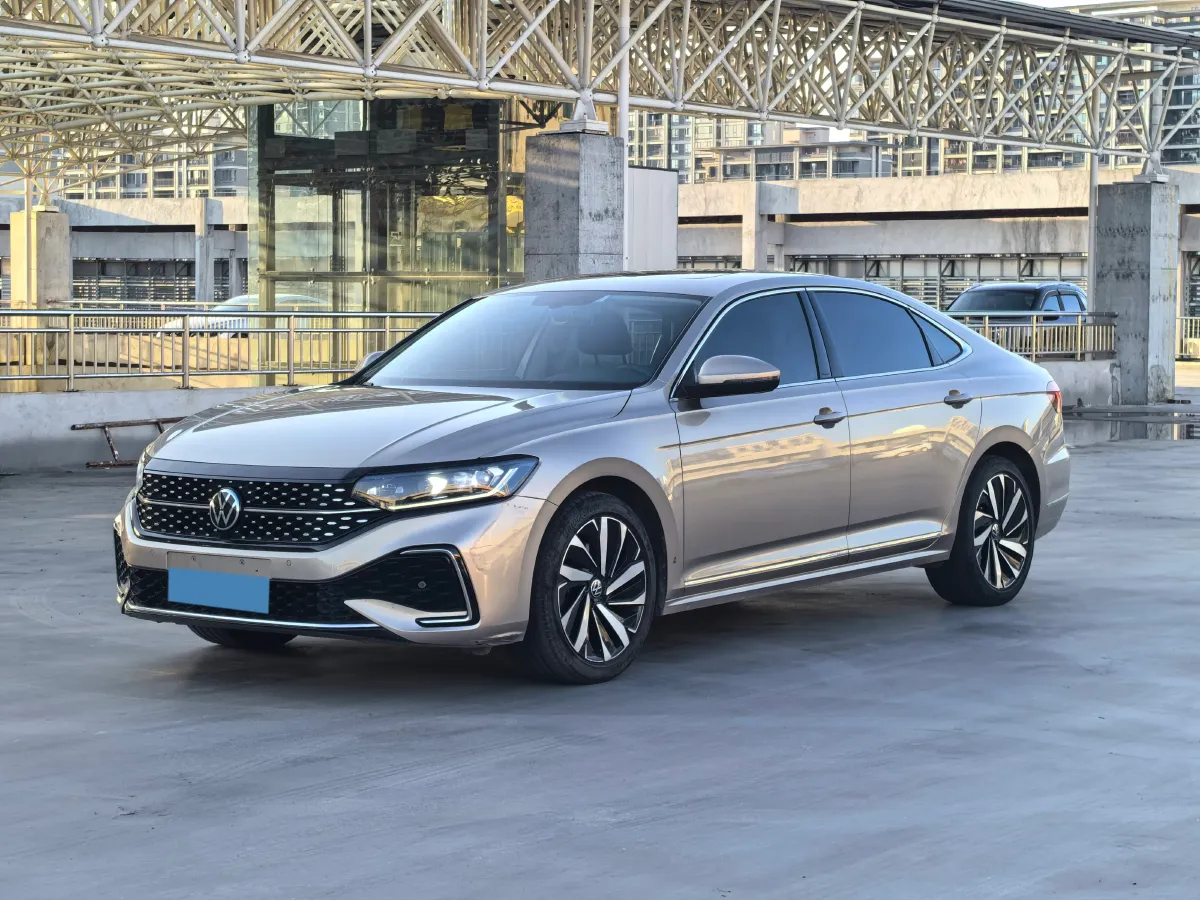 2022 Skoda Kodiak GT 2.0T 186HP L4 7DCT,autocango,china used car exporter,china ev exporter,chinese used car exporter,chinese used ev exporter