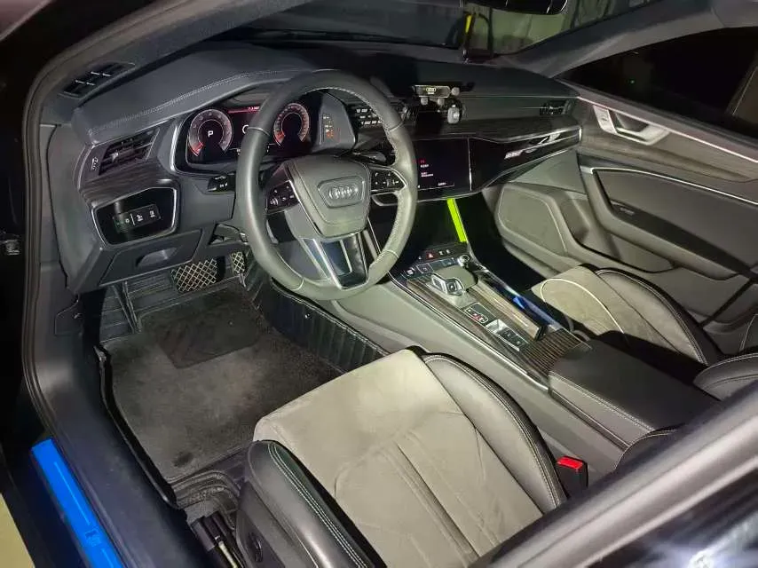 2024 Audi A6L 2.0T 245HP L4 7DCT,autocango,china used car exporter,china ev exporter,chinese used car exporter,chinese used ev exporter