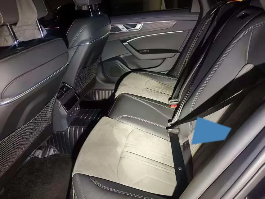 2024 Audi A6L 2.0T 245HP L4 7DCT,autocango,china used car exporter,china ev exporter,chinese used car exporter,chinese used ev exporter