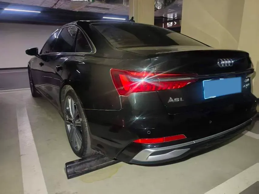 2024 Audi A6L 2.0T 245HP L4 7DCT,autocango,china used car exporter,china ev exporter,chinese used car exporter,chinese used ev exporter