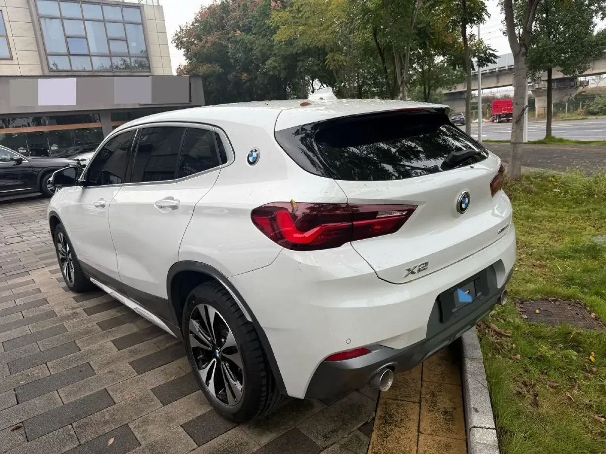 2022 BMW X2 2.0T 192HP L4 7DCT,autocango,china used car exporter,china ev exporter,chinese used car exporter,chinese used ev exporter