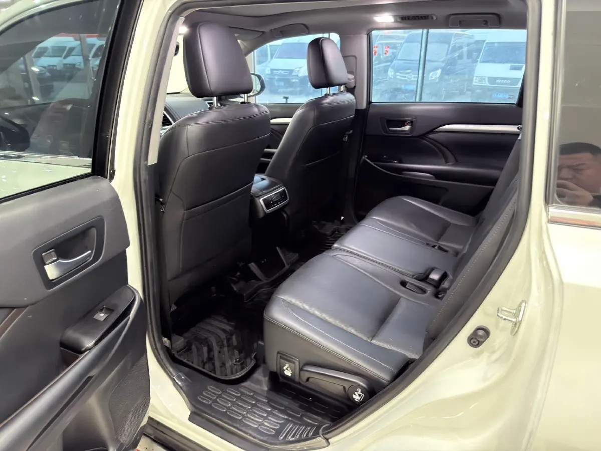 2019 Mazda CX-8 2.5L 192HP L4 6AT,autocango,china used car exporter,china ev exporter,chinese used car exporter,chinese used ev exporter