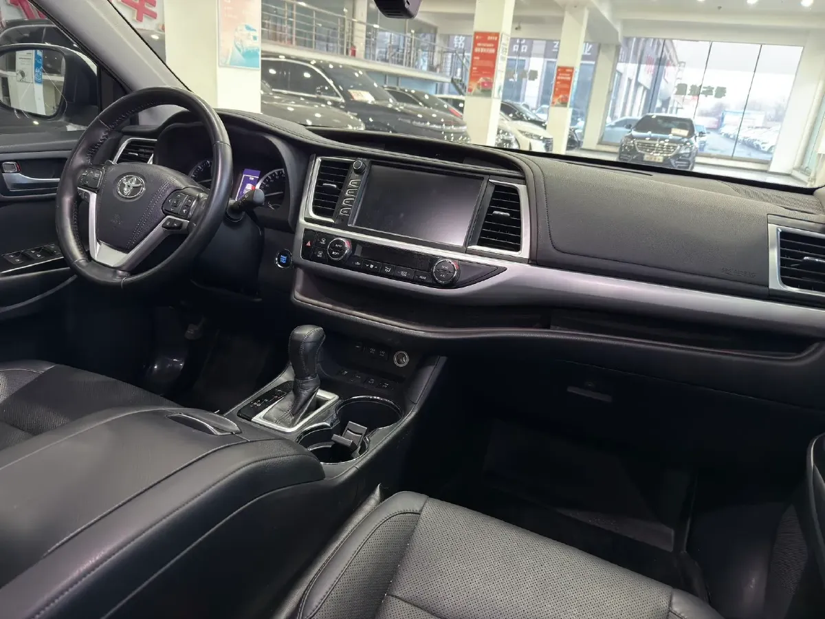 2019 Mazda CX-8 2.5L 192HP L4 6AT,autocango,china used car exporter,china ev exporter,chinese used car exporter,chinese used ev exporter