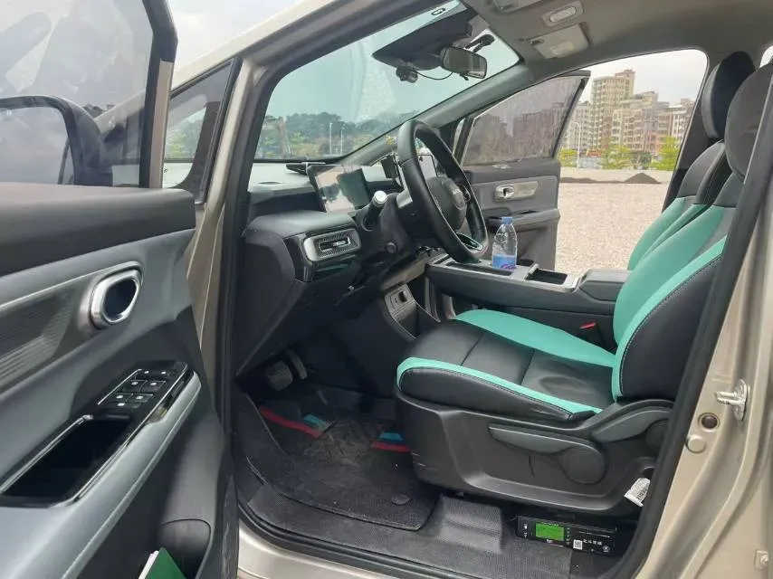 2023 MAXUS Interstellar 2.0T 143HP L4 6AT,autocango,china used car exporter,china ev exporter,chinese used car exporter,chinese used ev exporter