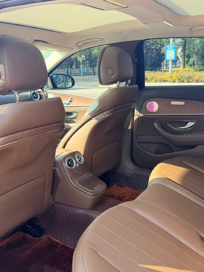 2021 Mercedes-Benz E Class 2.0T 197HP L4 9AT,autocango,china used car exporter,china ev exporter,chinese used car exporter,chinese used ev exporter