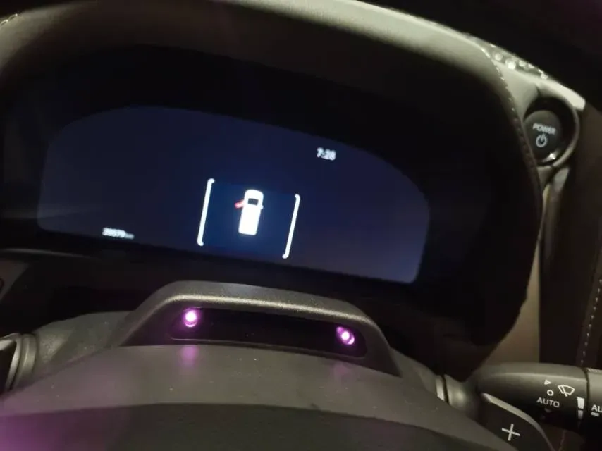 2024 Toyota Vellfire 2.5L 190HP L4 E-CVT Hybrid,autocango,china used car exporter,china ev exporter,chinese used car exporter,chinese used ev exporter