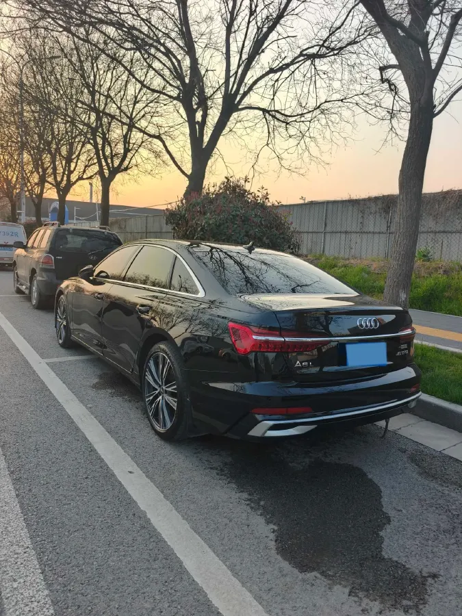 2023 Audi A6L 2.0T 245HP L4 7DCT,autocango,china used car exporter,china ev exporter,chinese used car exporter,chinese used ev exporter