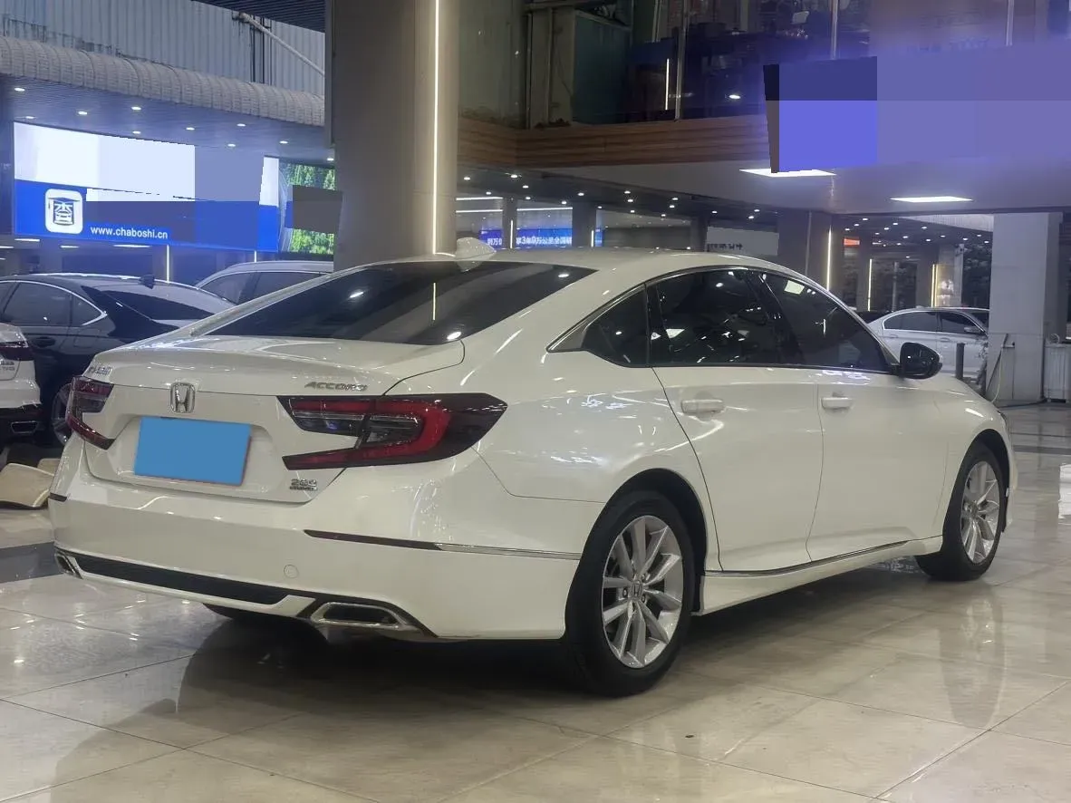 2022 Honda Accord 1.5T 194HP L4 CVT,autocango,china used car exporter,china ev exporter,chinese used car exporter,chinese used ev exporter