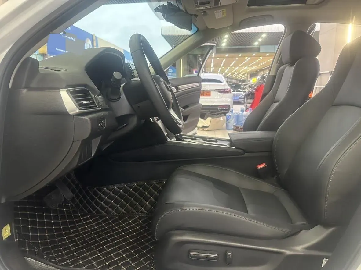 2022 Honda Accord 1.5T 194HP L4 CVT,autocango,china used car exporter,china ev exporter,chinese used car exporter,chinese used ev exporter