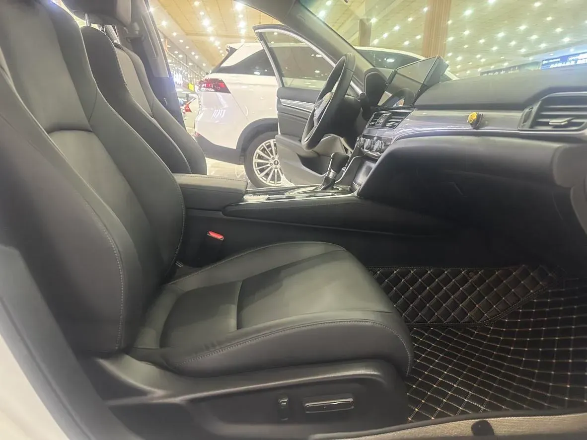2022 Honda Accord 1.5T 194HP L4 CVT,autocango,china used car exporter,china ev exporter,chinese used car exporter,chinese used ev exporter