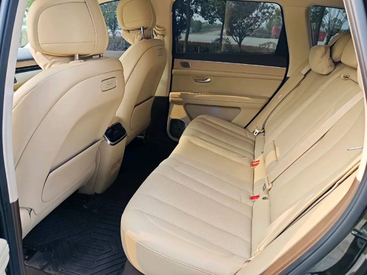 2024 AITO AITO M7 1.5T 152HP L4 REEV 42KWH,autocango,china used car exporter,china ev exporter,chinese used car exporter,chinese used ev exporter