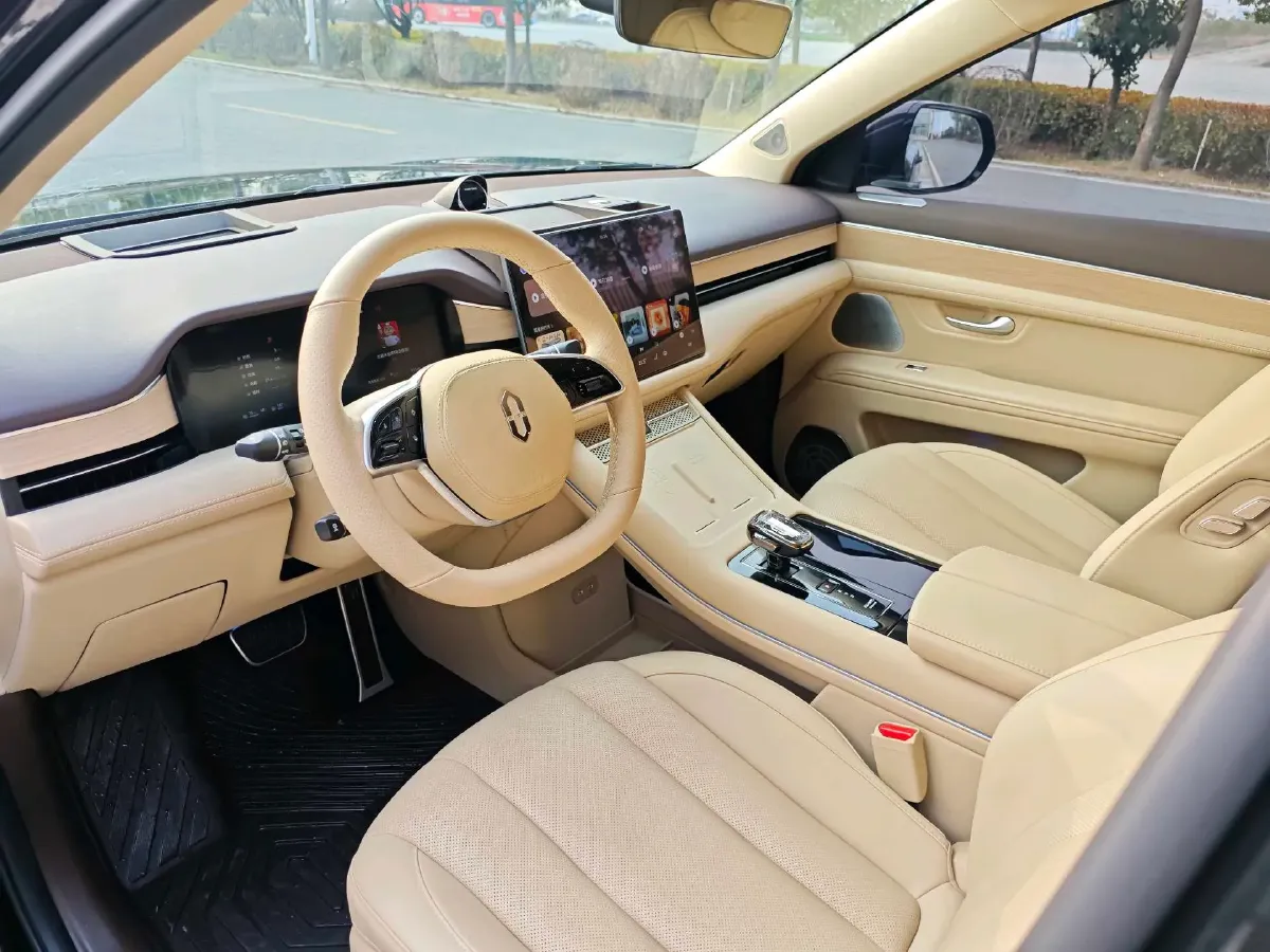 2024 AITO AITO M7 1.5T 152HP L4 REEV 42KWH,autocango,china used car exporter,china ev exporter,chinese used car exporter,chinese used ev exporter