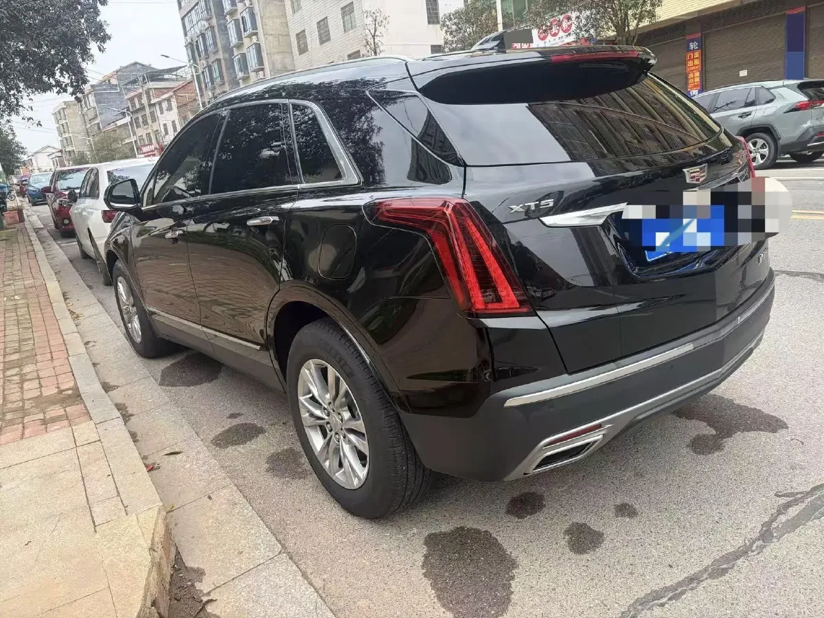 2023 Cadillac XT5 2.0T 237HP L4 9AT,autocango,china used car exporter,china ev exporter,chinese used car exporter,chinese used ev exporter