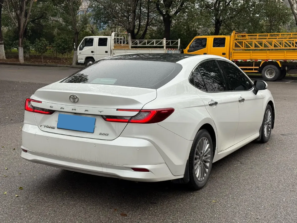 2024 Toyota Camry 2.0L 173HP L4 CVT,autocango,china used car exporter,china ev exporter,chinese used car exporter,chinese used ev exporter