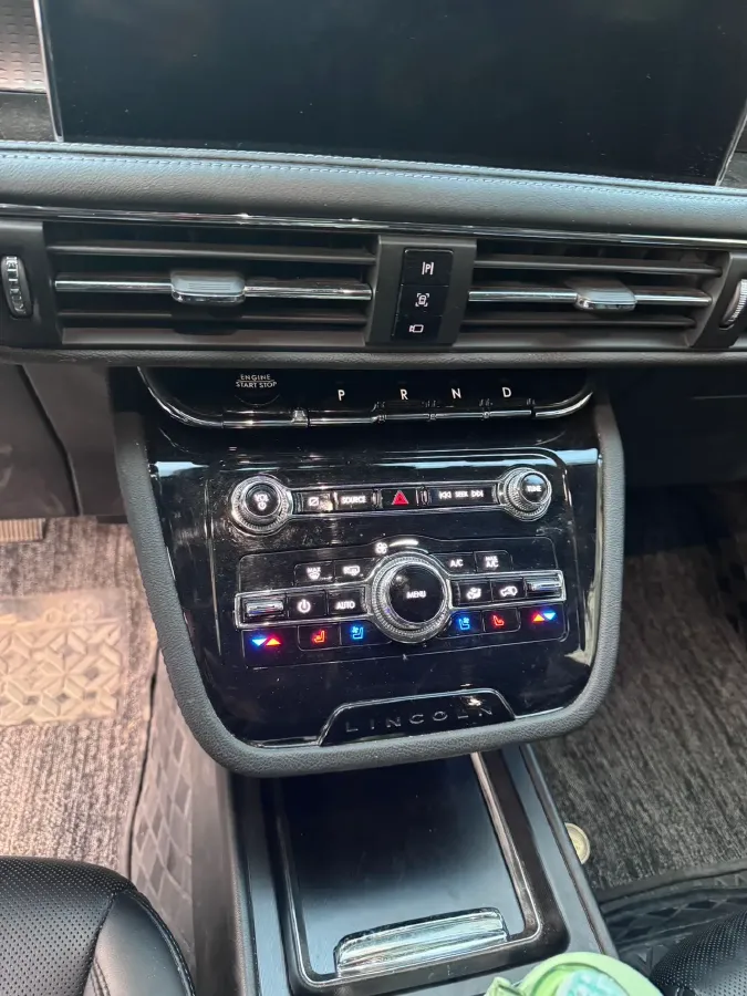 2022 Lincoln Corsair 2.0T 245HP L4 8AT,autocango,china used car exporter,china ev exporter,chinese used car exporter,chinese used ev exporter