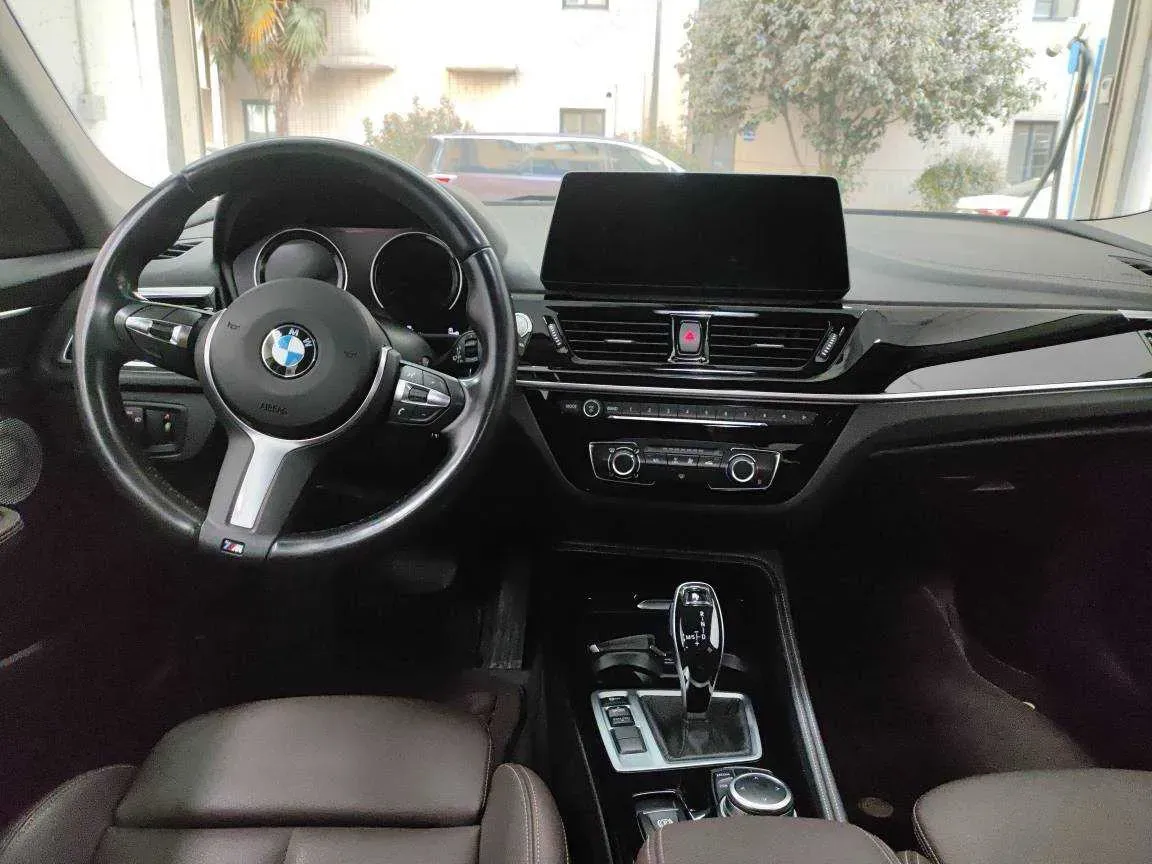 2022 BMW 1 Series 1.5T 140HP L3 7DCT,autocango,china used car exporter,china ev exporter,chinese used car exporter,chinese used ev exporter