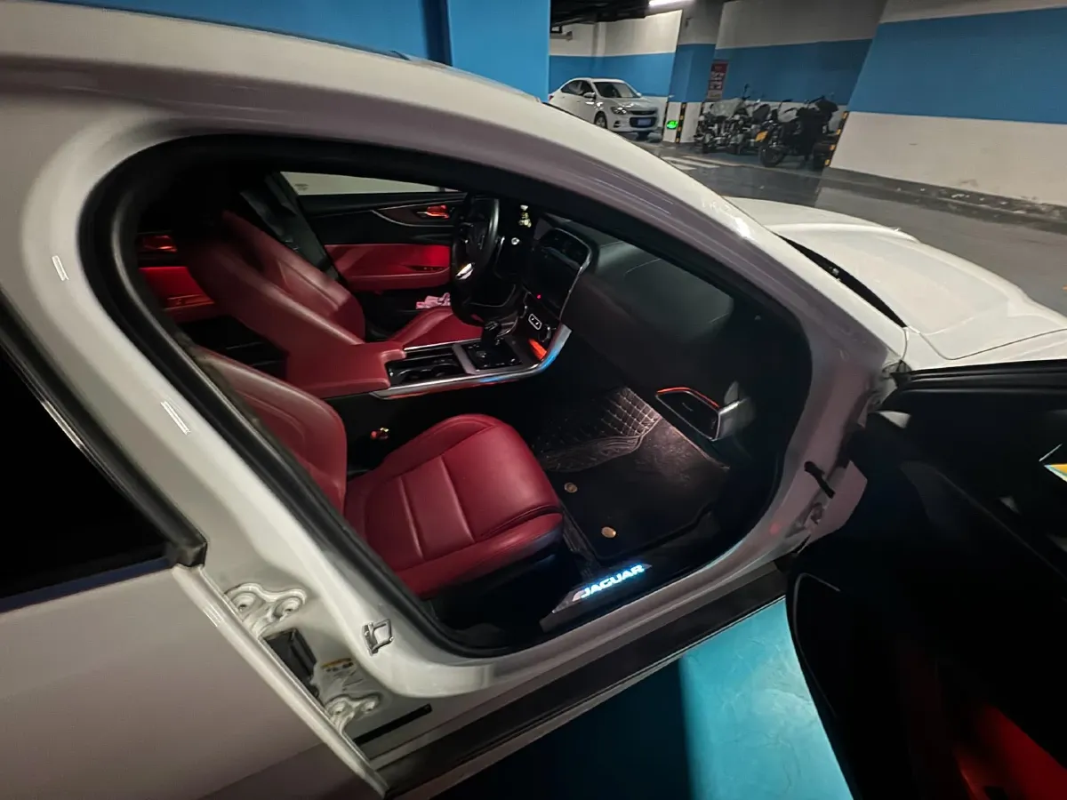 2020 Jaguar XEL 2.0T 200HP L4 8AT,autocango,china used car exporter,china ev exporter,chinese used car exporter,chinese used ev exporter